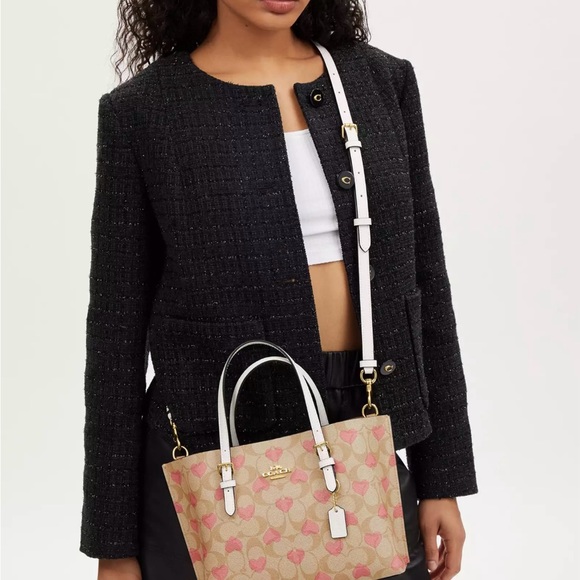 NWT Coach Mollie Tote 25 In Signature With Heart Print CP057 - Picture 5 of 8